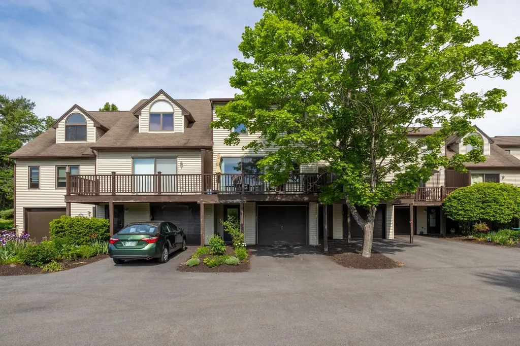 411 Ledgeview Drive Rochester NH 03839