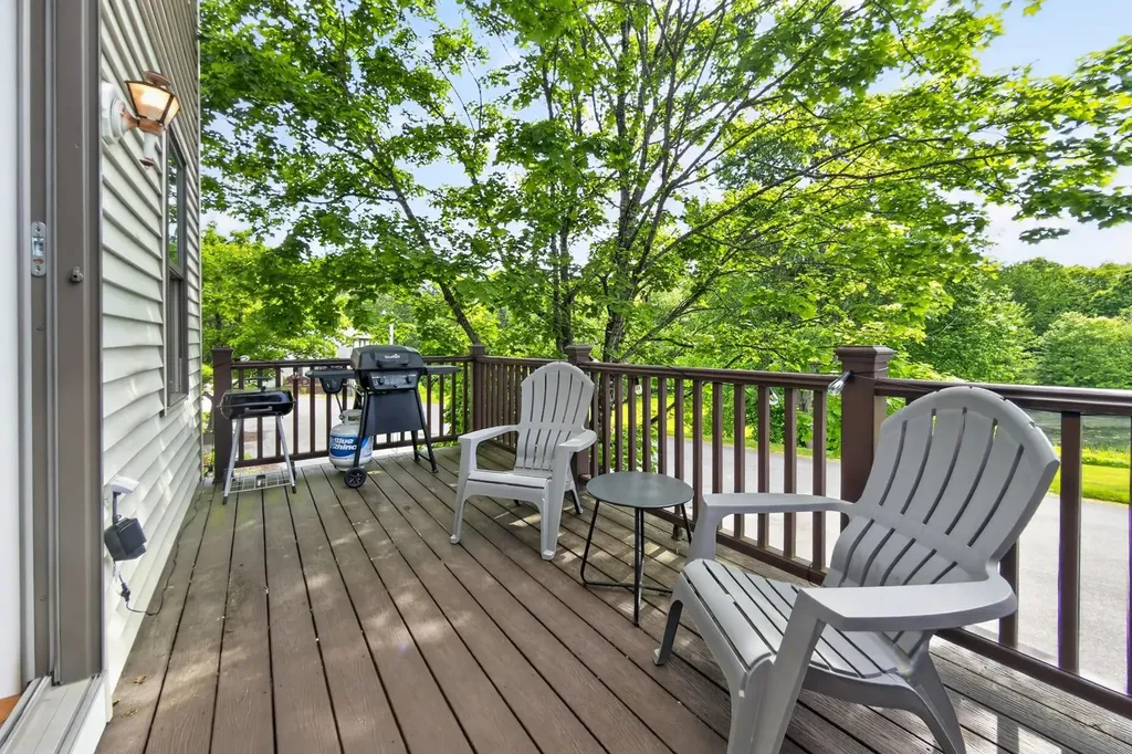 411 Ledgeview Drive Rochester NH 03839