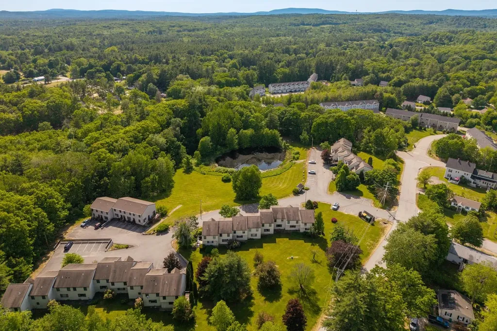 411 Ledgeview Drive Rochester NH 03839