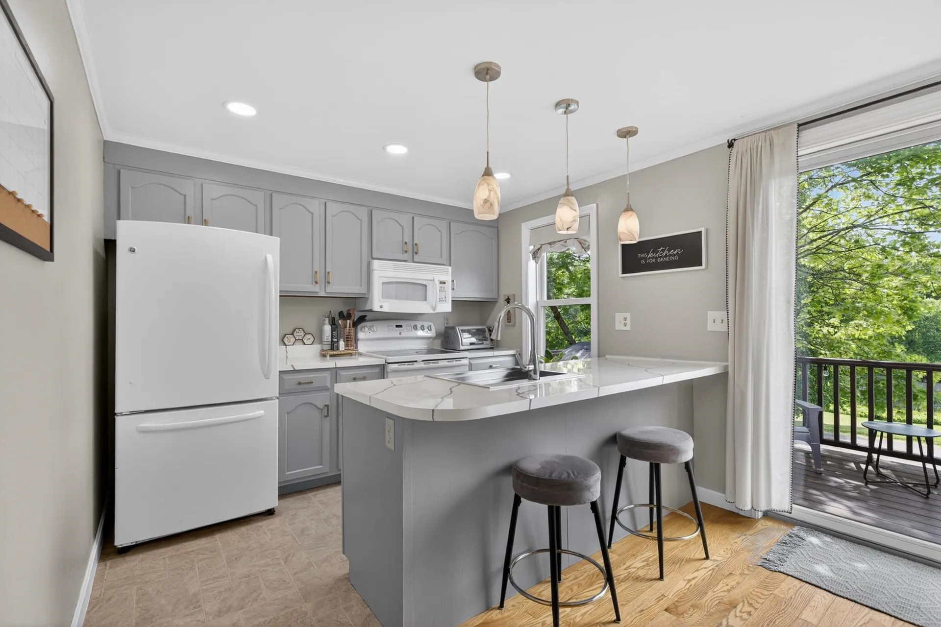 411 Ledgeview Drive Rochester NH 03839