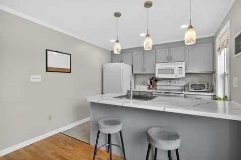 411 Ledgeview Drive Rochester NH 03839