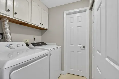 411 Ledgeview Drive Rochester NH 03839