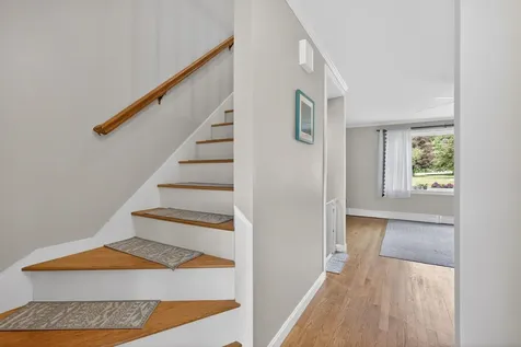 411 Ledgeview Drive Rochester NH 03839
