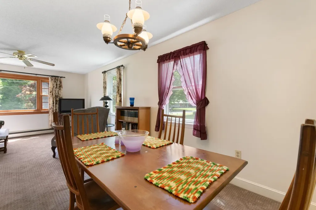 15 Lawton Drive Brattleboro VT 05301