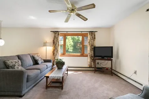 15 Lawton Drive Brattleboro VT 05301