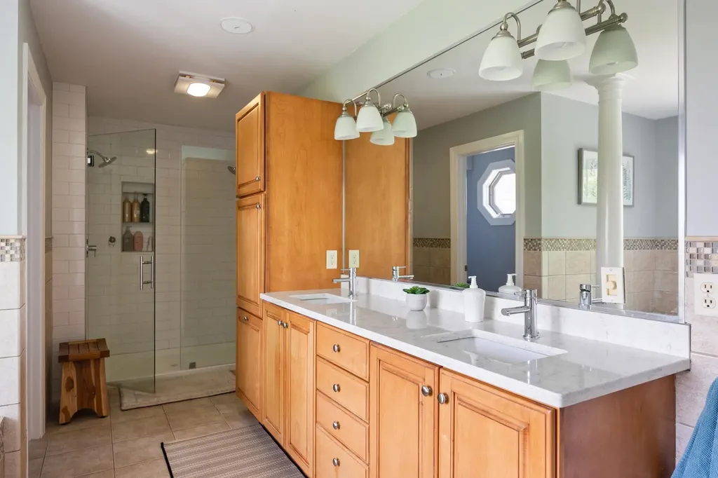 803 Nowland Farm Road South Burlington VT 05403