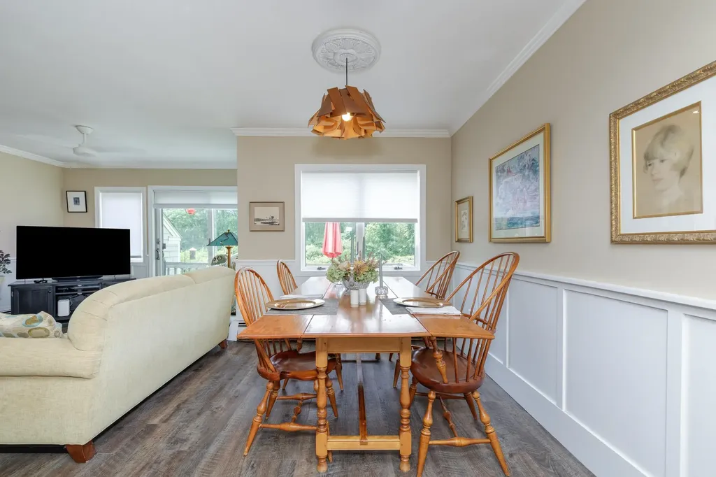 388 Western Avenue Henniker NH 03242
