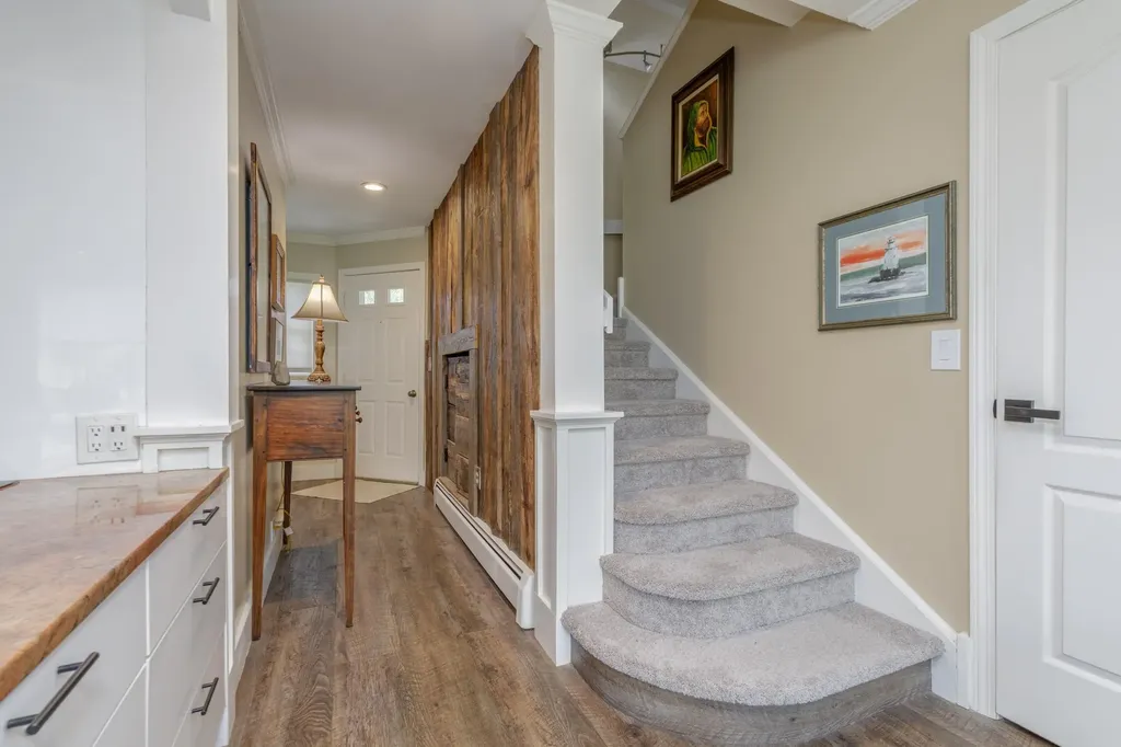 388 Western Avenue Henniker NH 03242