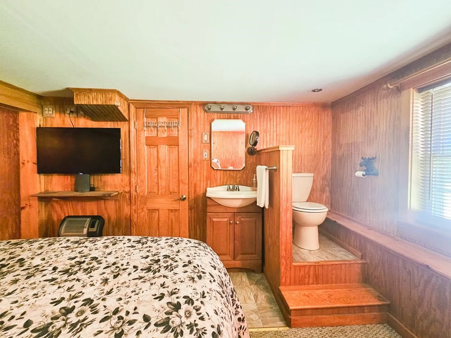110 Tuttle Lane Greenland NH 03840