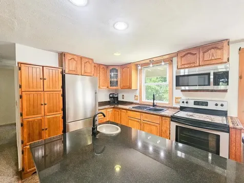110 Tuttle Lane Greenland NH 03840