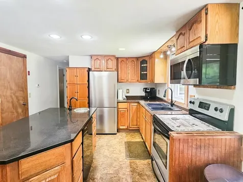 110 Tuttle Lane Greenland NH 03840