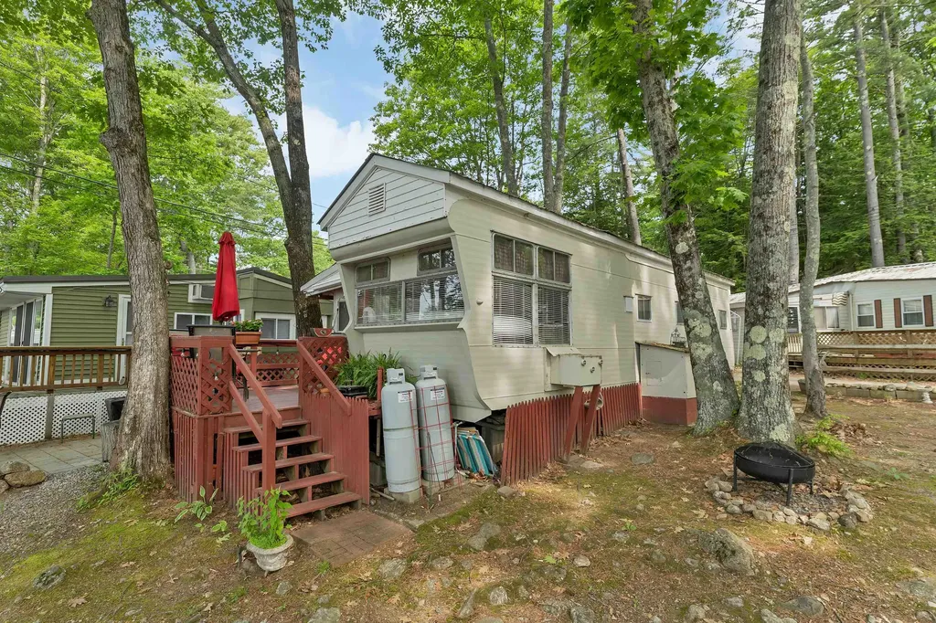 591 Weirs Boulevard Laconia NH 03246
