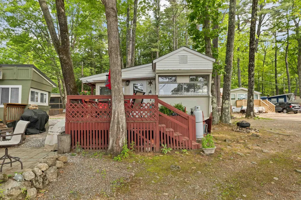 591 Weirs Boulevard Laconia NH 03246