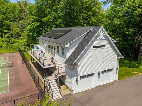 73 Sewall Road Wolfeboro NH 03894