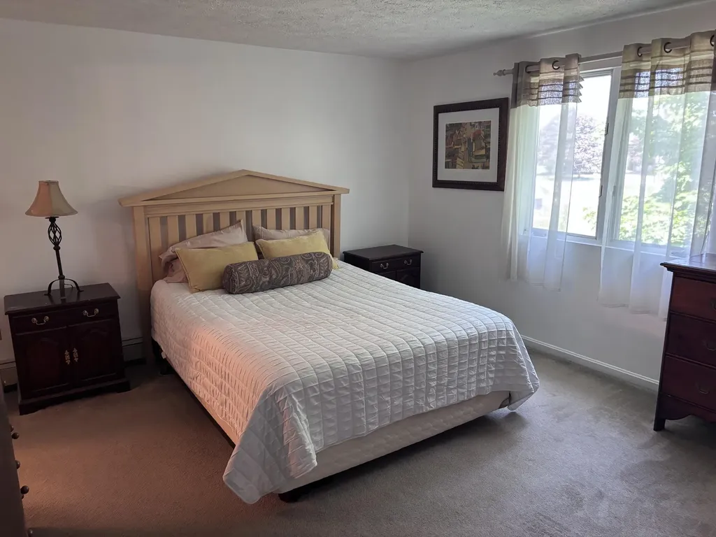 102 Seabury Hampton NH 03842