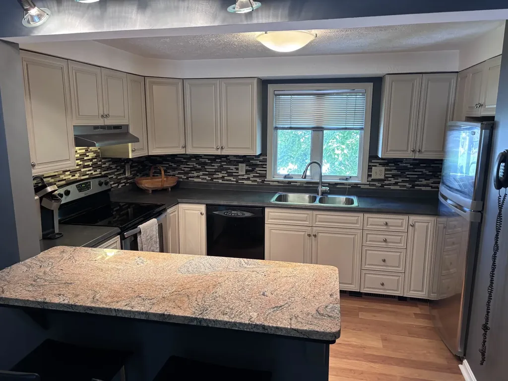 102 Seabury Hampton NH 03842