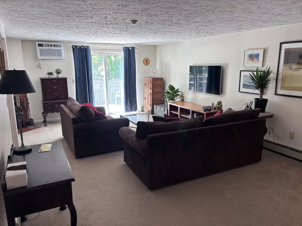 102 Seabury Hampton NH 03842