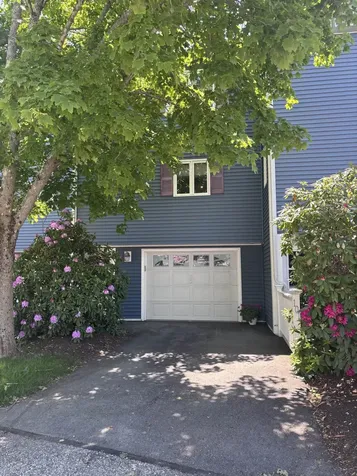 102 Seabury Hampton NH 03842