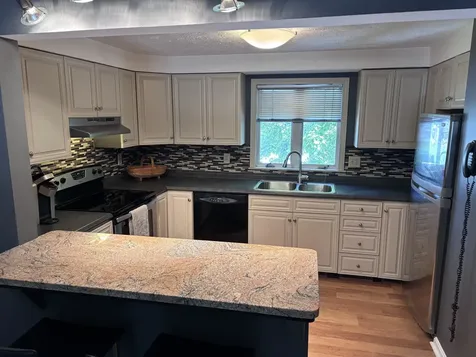 102 Seabury Hampton NH 03842