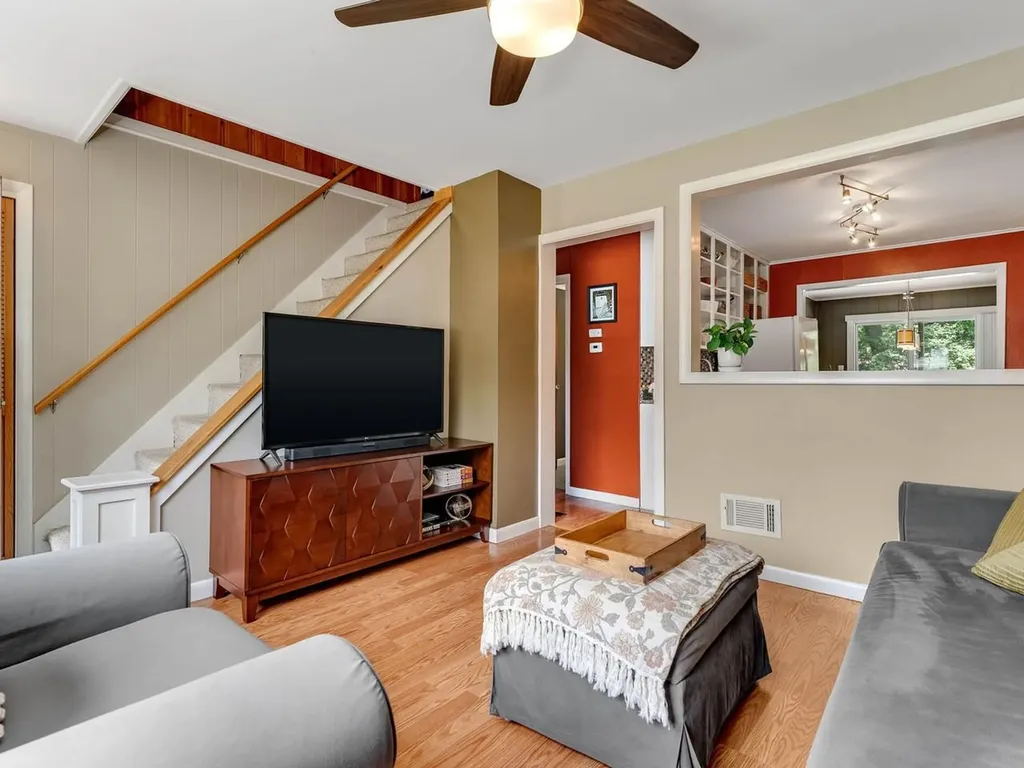 156 Woodlawn Road Burlington VT 05408