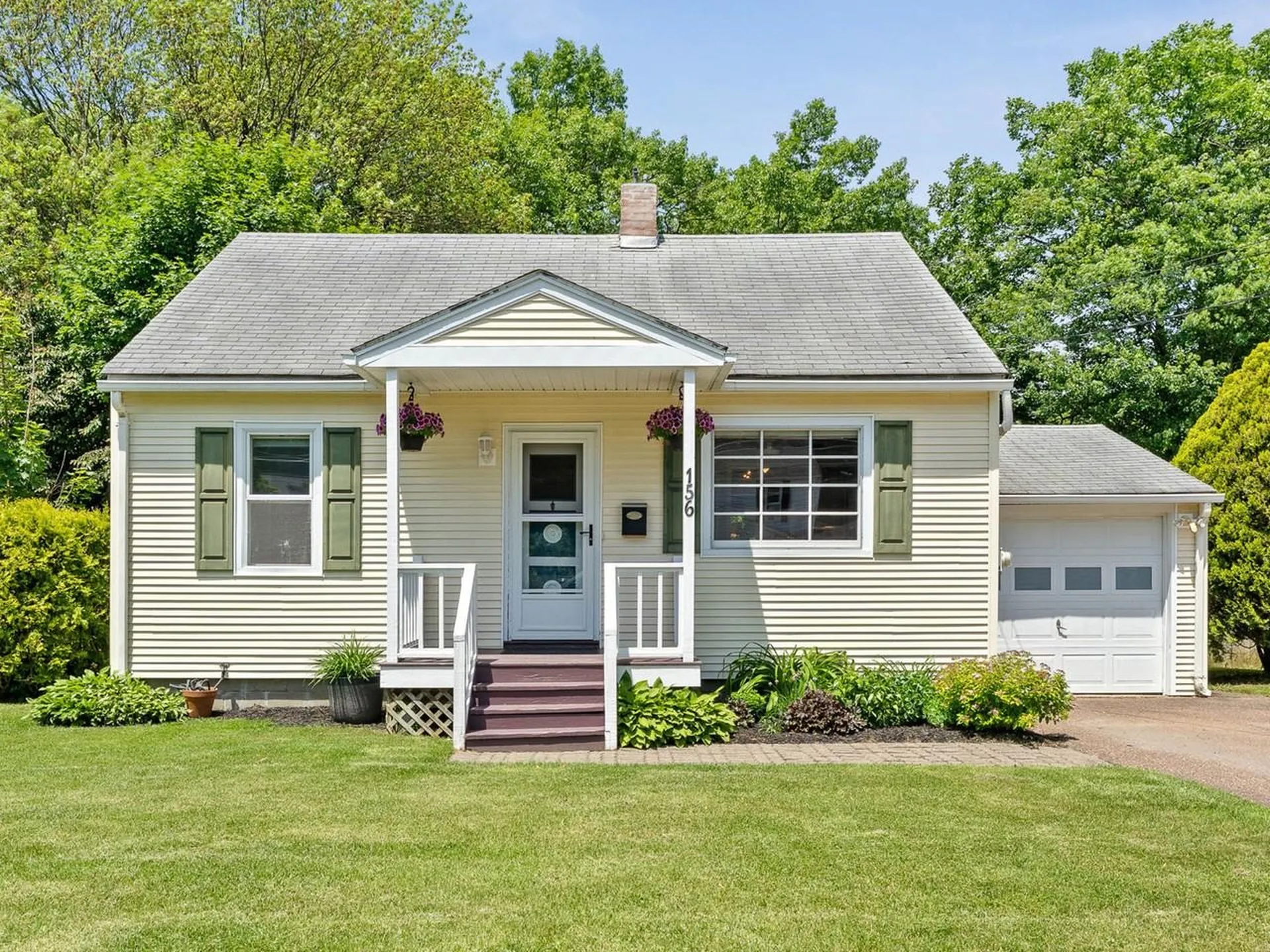 156 Woodlawn Road Burlington VT 05408