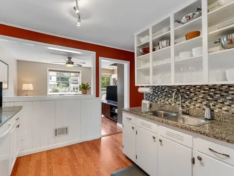 156 Woodlawn Road Burlington VT 05408