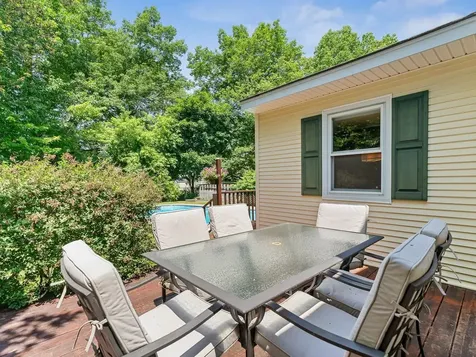 156 Woodlawn Road Burlington VT 05408