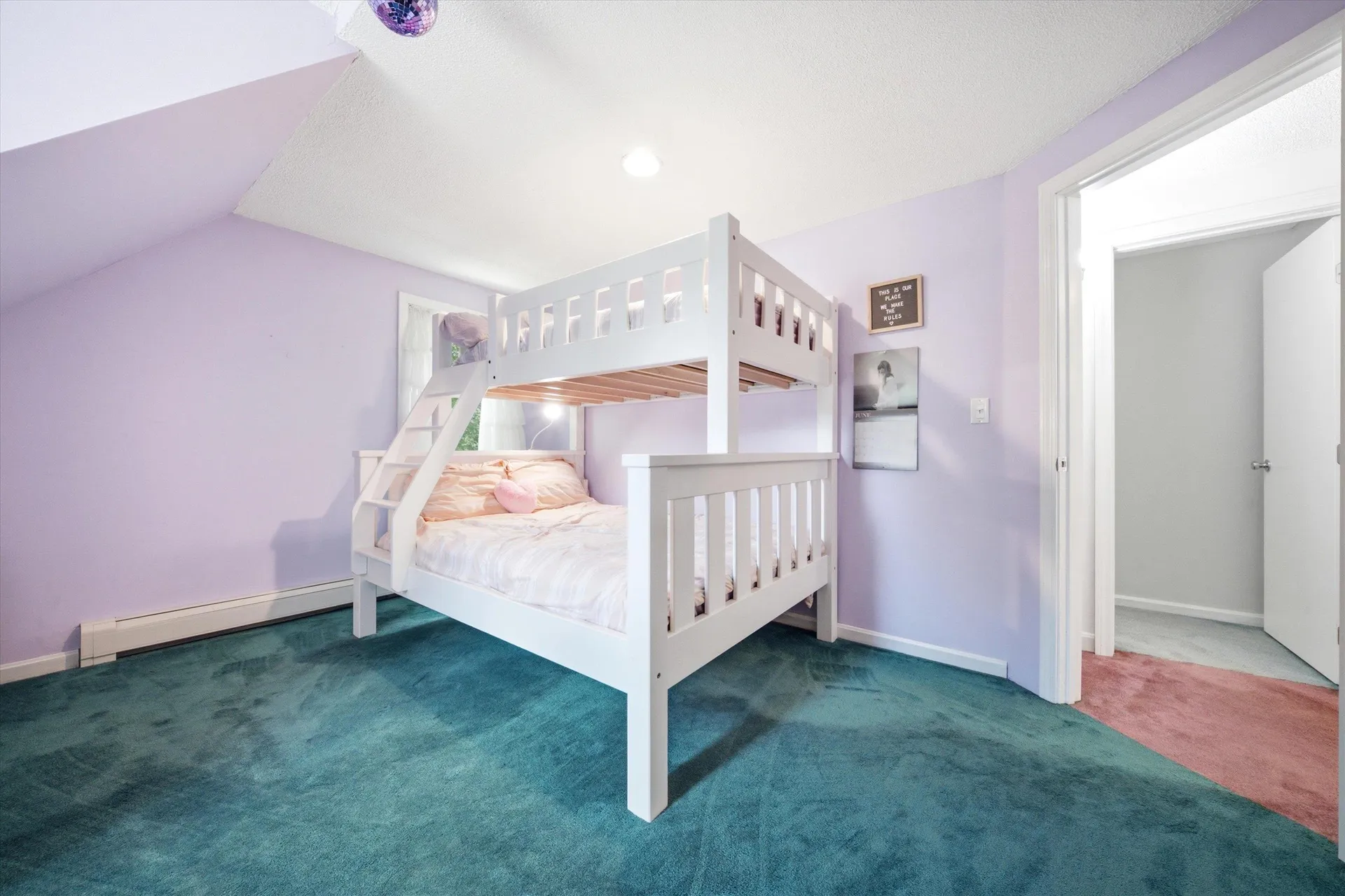 8 Oriole Lane Londonderry NH 03053