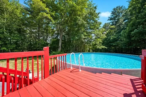 8 Oriole Lane Londonderry NH 03053