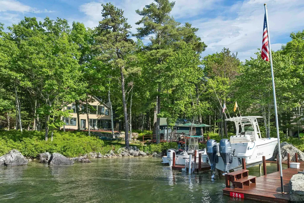 286 Rattlesnake Island Alton NH 03810