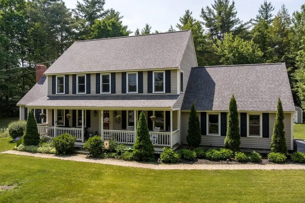 85 Karlin Road Fremont NH 03044