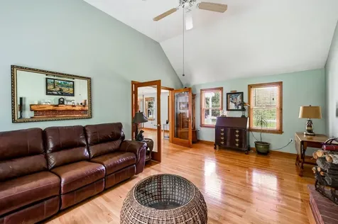 85 Karlin Road Fremont NH 03044