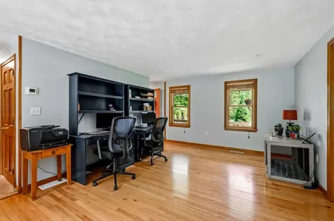85 Karlin Road Fremont NH 03044