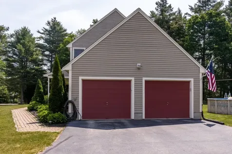 85 Karlin Road Fremont NH 03044