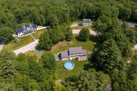 85 Karlin Road Fremont NH 03044