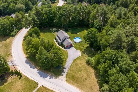 85 Karlin Road Fremont NH 03044
