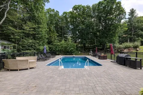 59 Blaze Hill Road Hopkinton NH 03229