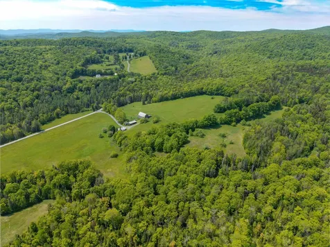 88 Van Dyke Road Strafford VT 05072