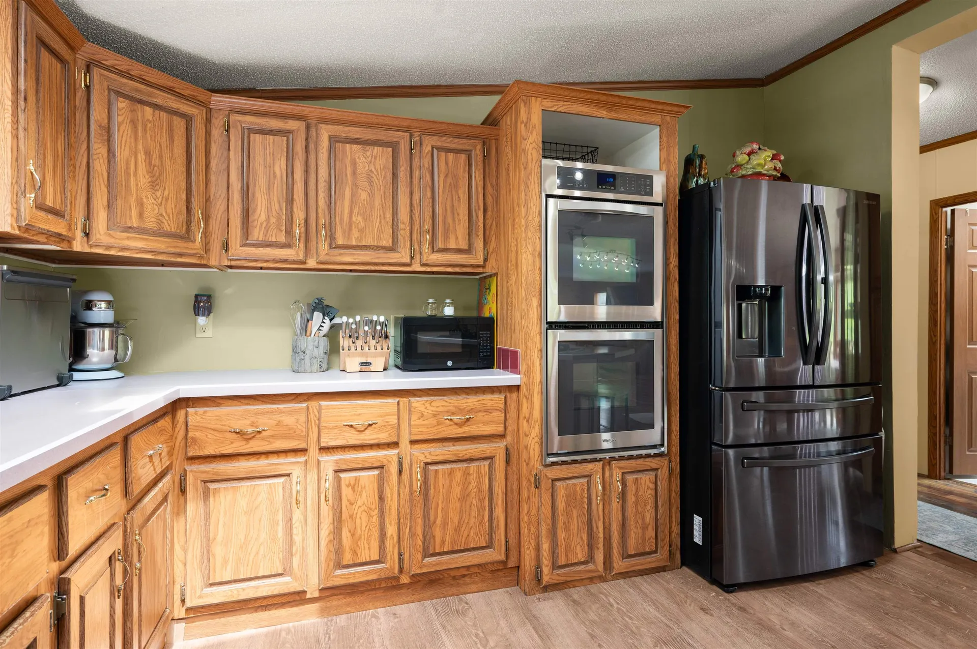 124 Chester Road Raymond NH 03077