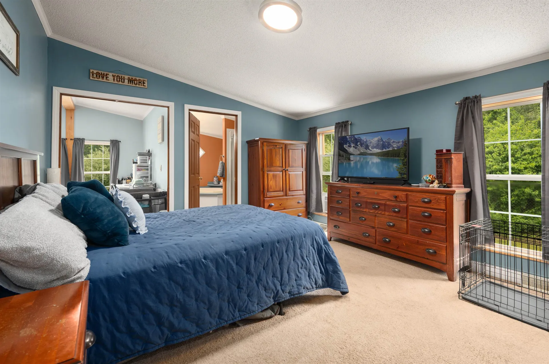 124 Chester Road Raymond NH 03077