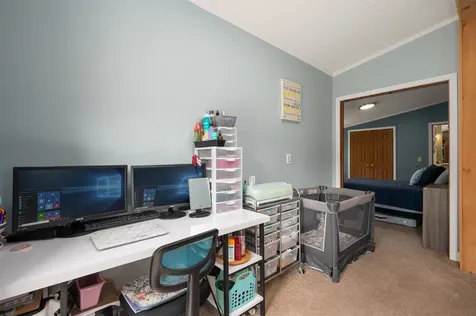 124 Chester Road Raymond NH 03077