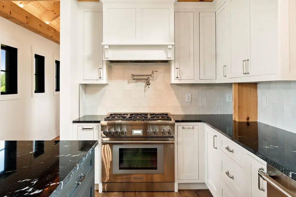 225 Viscido Drive Ferrisburgh VT 05456