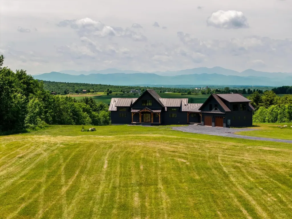 225 Viscido Drive Ferrisburgh VT 05456