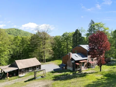 3524 Deer Park Road Halifax VT 05358