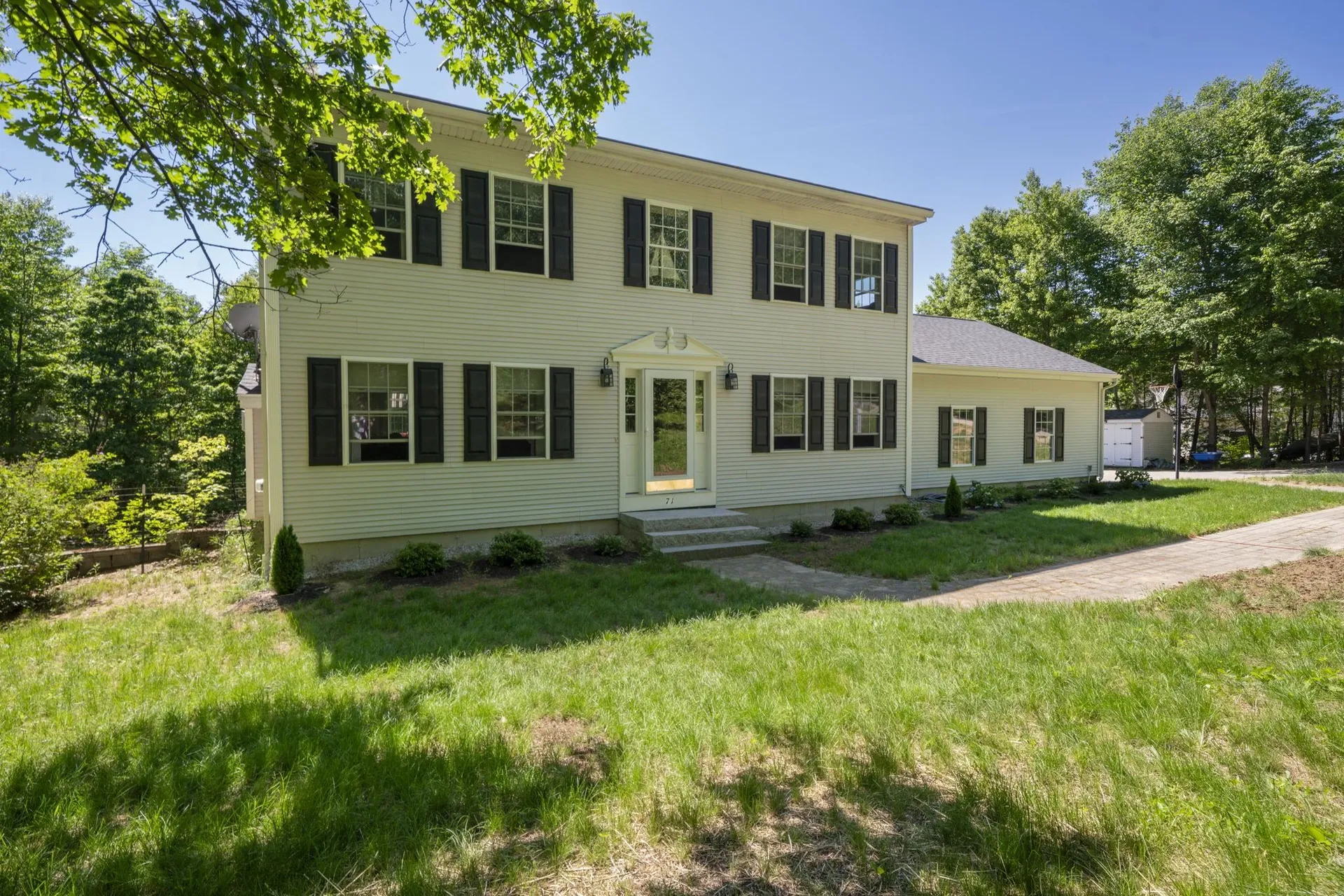 71 Oak Hill Road Northfield NH 03276
