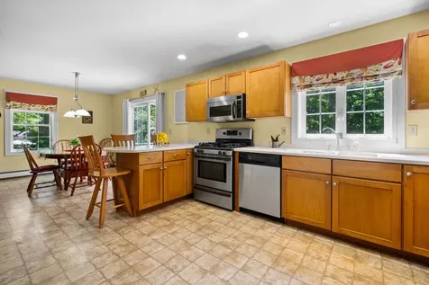 71 Oak Hill Road Northfield NH 03276