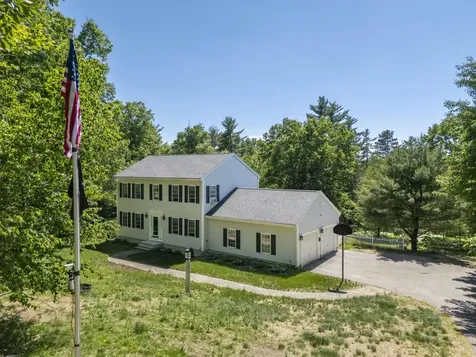 71 Oak Hill Road Northfield NH 03276