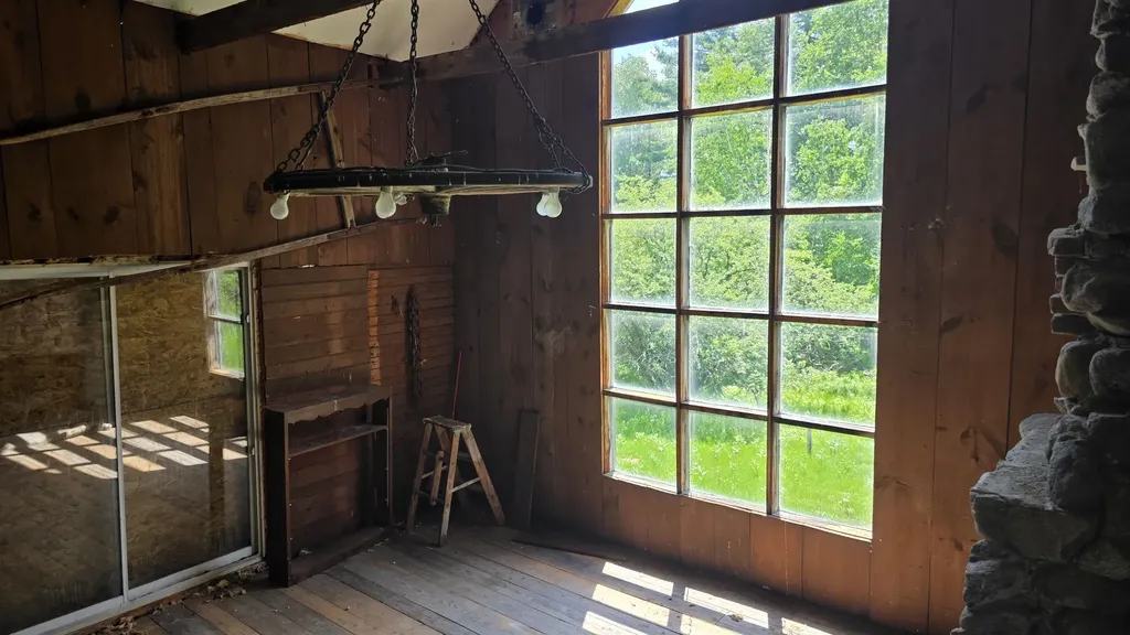 91 Venheim Road Lunenburg VT 05906