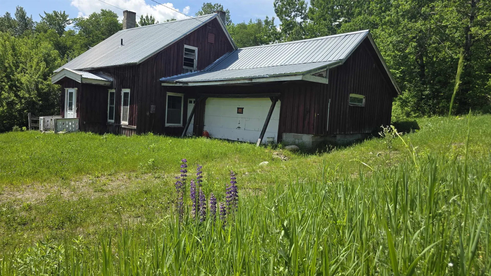 91 Venheim Road Lunenburg VT 05906