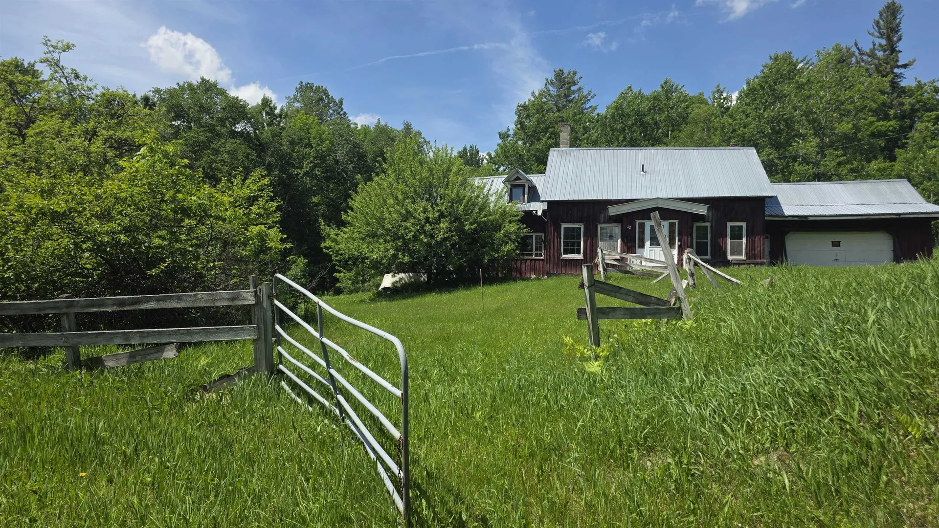 91 Venheim Road Lunenburg VT 05906